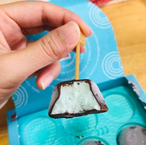チョコミント好きは要チェック！　ピノの新商品に「気になる」「絶対おいしいやつだ」