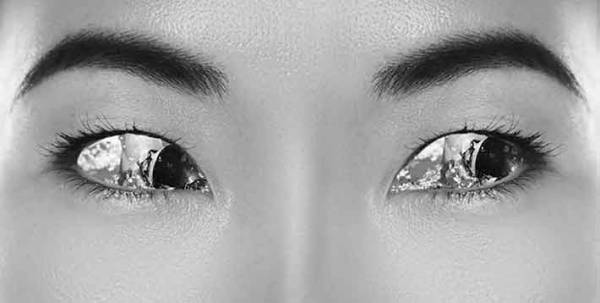 こんなに力強く目が泳いでる人見たことない！その新しい表現とは？