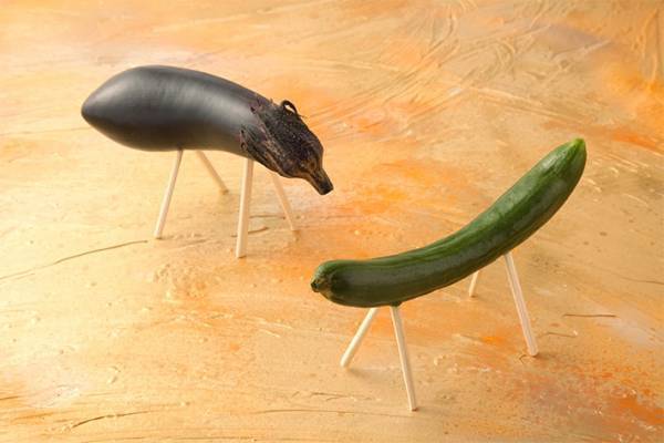 お盆のお墓参りはいつ行けばいい？　服装や時間、行けない場合は…