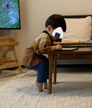 テーブルのiPadで遊ぶ子供だけど…？　まさかの『全貌』に、２９万人が笑撃！