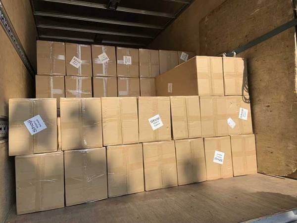 荷物を１００個運ぶことになった女性　半泣きになると、佐川急便の人が来て？