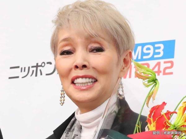 故・志村けんの番組で研ナオコが着ていたのは…　「似合いすぎる」「見た瞬間に泣きました」