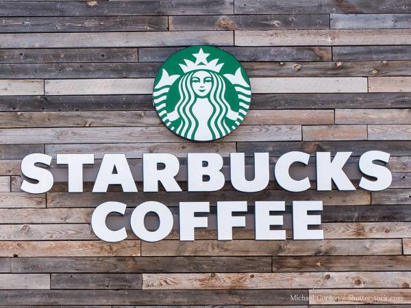 聴覚障がいのあるスタッフ、夢が叶う！　スタバ、国内初の取り組みに感動