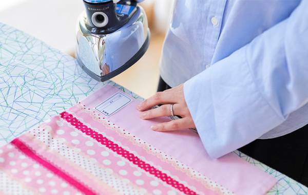 「いとこちゃんのですか？」　保育士にタオルの名前を聞かれた母親が目にしたのは…