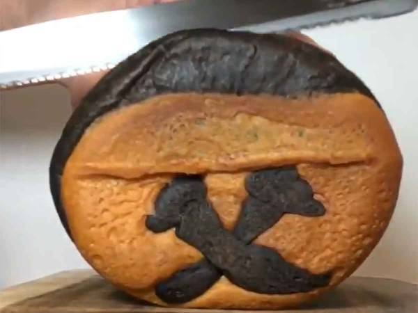 「お父さんと言えば？」パンの断面から現れる『あのキャラ』に拍手喝采