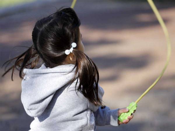 「娘は縄跳びができない」と相談したら…？　医師の返答に、１４万人が『いいね』