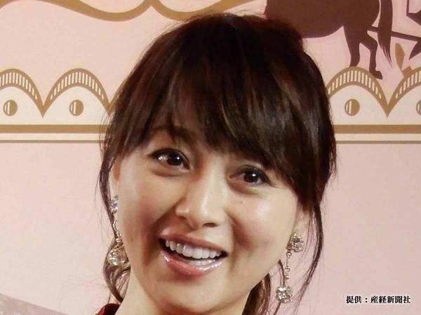 渡辺美奈代のスタイルに目が釘付け！　「本当に２０代の子供がいるママ？」