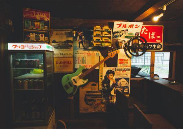 飲みに行きたくて、自宅の納屋を『バー』にリフォームすると？　「なんということでしょう」