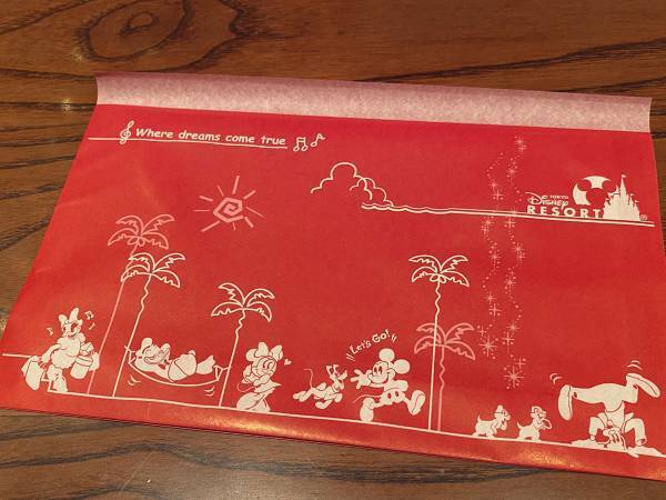 「神対応！」「さすがだわ」　感染対策のためディズニーのレストランで配布されたのは…