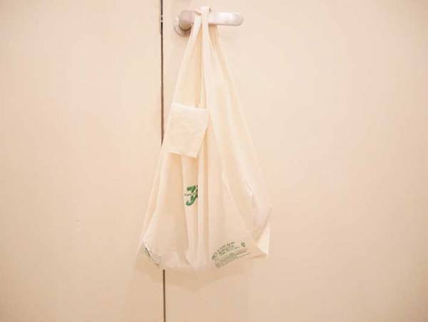 このセブンイレブンのレジ袋、よく見ると…「すごすぎ！」「マジで欲しい」の声