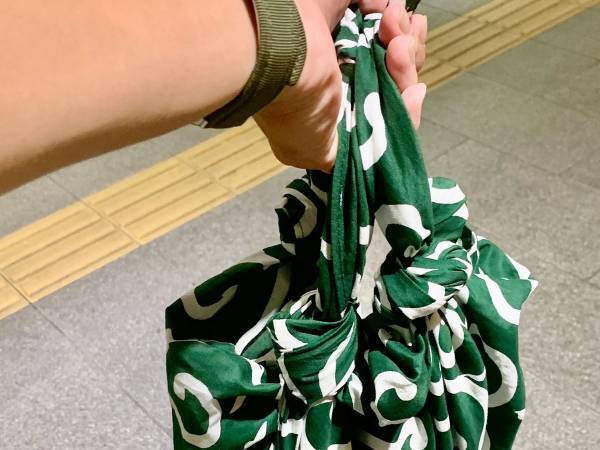 「手作りマスクの次は風呂敷のブームが来そう」　注目集まる風呂敷の活用術とは