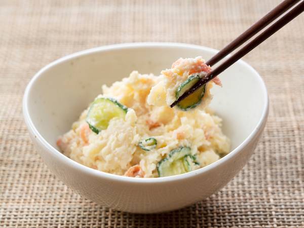 子供にもおすすめ　ポテサラ＆岩下の新生姜の組み合わせが間違いない