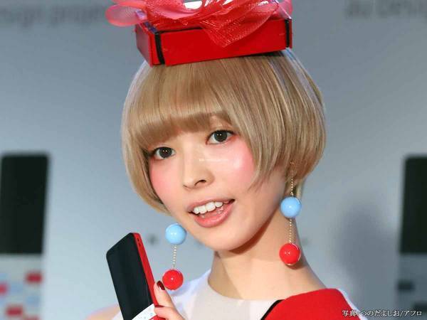 最上もがのアイドル風衣装にファン歓喜！　「現役でいける」「懐かしさある」