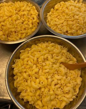 ゆで上がったマカロニを見て、あ然…　なぜなら？　「事件です」「笑った」
