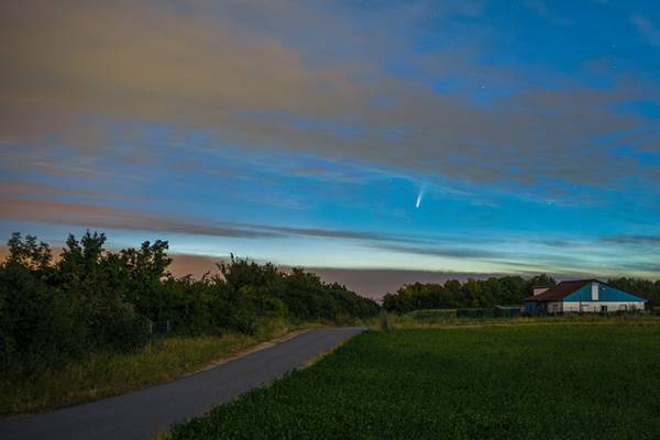 今回のチャンスを逃せば次は５０００年以上先　発見されたばかりの彗星が肉眼で見られる