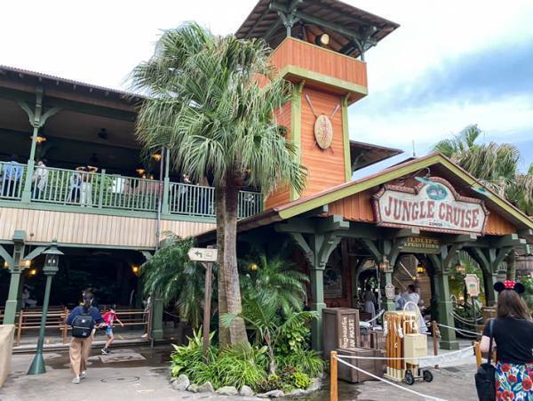 ディズニーランドの喫煙所２０２０年版　【場所や行き方まとめ】