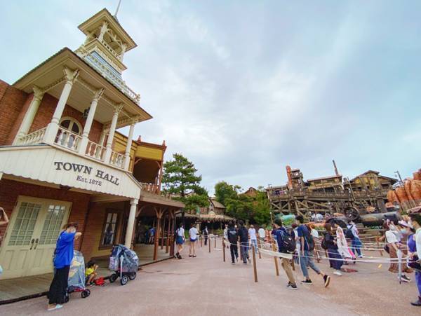 ディズニーランドの喫煙所２０２０年版　【場所や行き方まとめ】