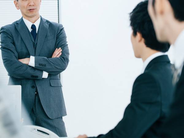 「みんなすまない…」　娘の発熱で早退する上司の『発言』に、３９万人が爆笑！