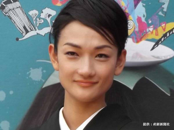 山本寛斎さんから届いた手紙　冨永愛の投稿に、涙腺がゆるむ