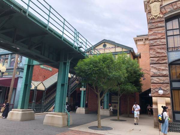 ディズニーシー喫煙所の場所【２０２０年版】　入り口前の喫煙所情報も