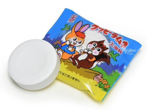 でかいラムネかと思いきや？　『グッピーラムネ』のグッズに「かわいい」「食べちゃいたい」の声