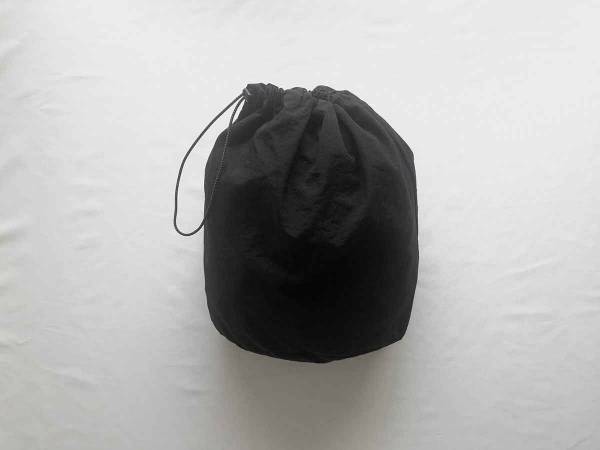 「中からあんなステキなドレスが出てくるなんて」持ち運びできるワンピースが話題