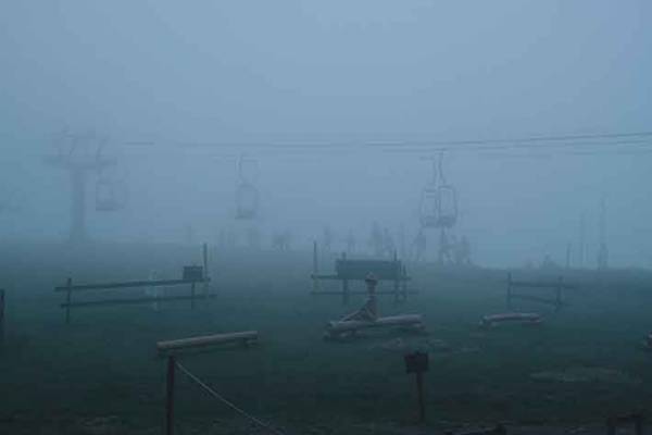 まるでホラー映画！？滋賀県の観光名所の写真が話題