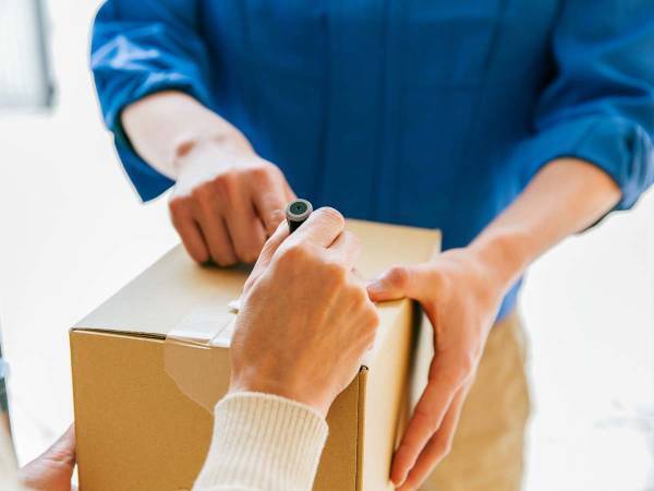 突然届いた『謎の荷物』に東京都民が感動　中に入っていたのは…