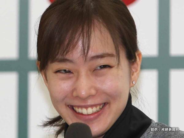 石川佳純に「こんな美人だったっけ？」の声が殺到！　卓球の時とはイメージの違う姿に驚き