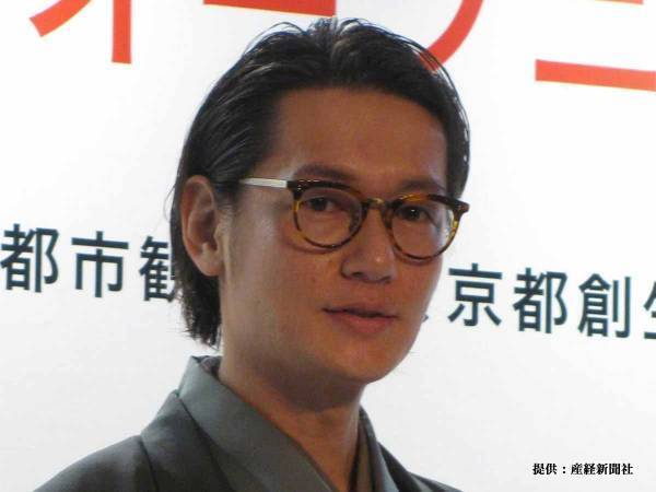 井浦新のインスタがかっこよすぎる！　ハードボイルドなスーツショットが話題