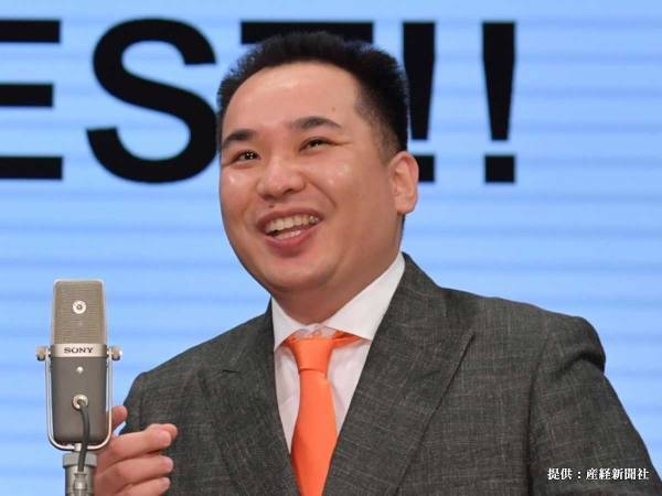 ５２万の恩返し！　２年間無料で髪をカットしてくれた理髪店との約束を果たす