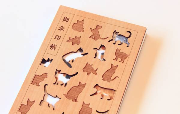 「ますますありがたい気持ちになった…」繊細な美しさにハッとする　木製の御朱印帳