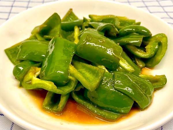 種もそのまま炒める『無限ピーマン』レシピに反響　「箸が止まらない」「さっそく作る」