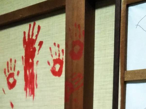 子供部屋を写した『恐怖の1枚』に、反響　「真夏のホラー」「恐ろしすぎる」