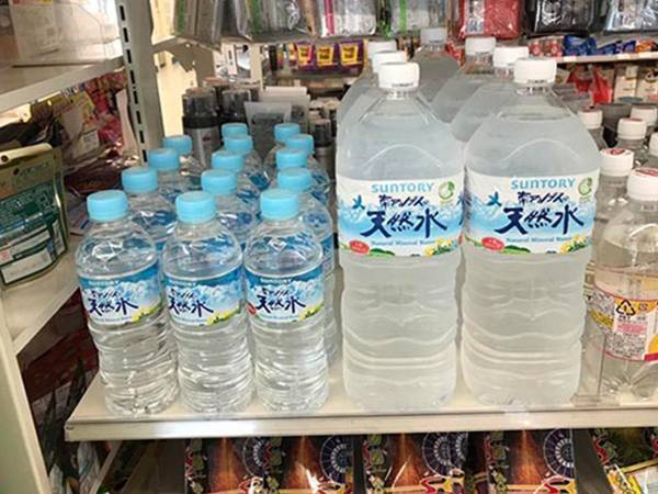 「狂ってる」「最高！」　今ファミリーマートで550㎖の水を買うと？