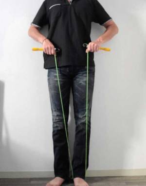 二重跳びのコツは縄跳びの調整から　動画で動きを見ると「こう跳べばよかったのか」