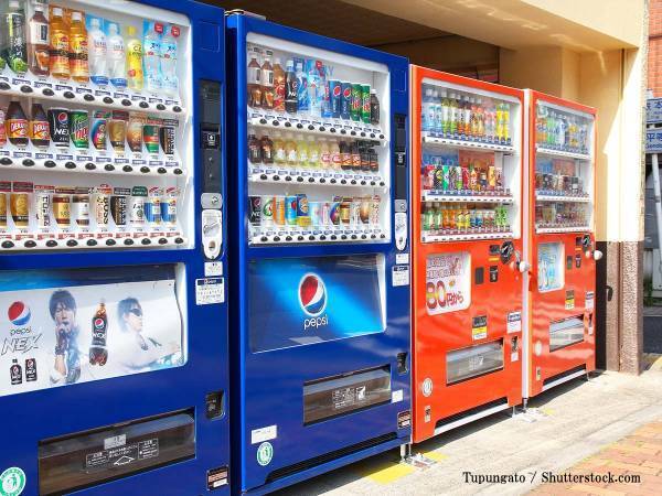 酷暑で自販機が『限界』を迎えた結果…！？　貼り紙に「ヒエッ…」「そんなことあるの」