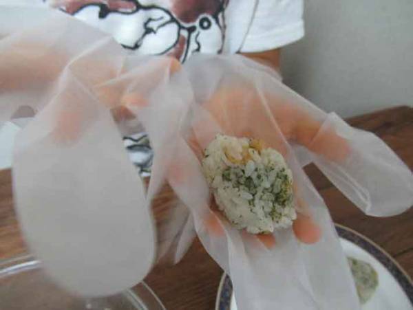 ローソンの人気商品『悪魔のおにぎり』実は材料４つで作れちゃいます！