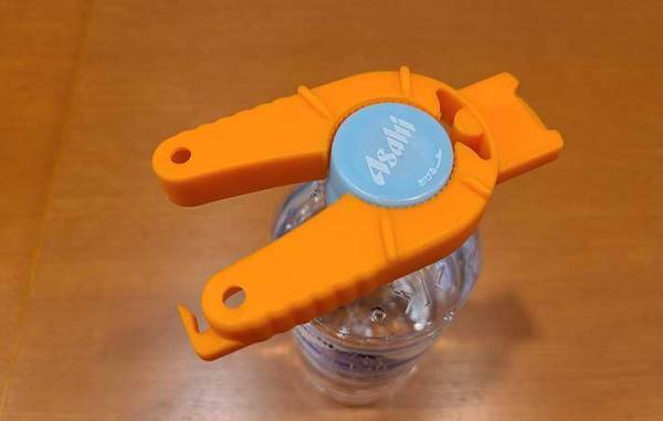 瓶の蓋が開かない！どうしたらいい？　新品でもビールの蓋でもウソのように開く開け方