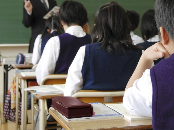 「富山は古くから…」　続く言葉に、外国人の先生の顔がひきつった