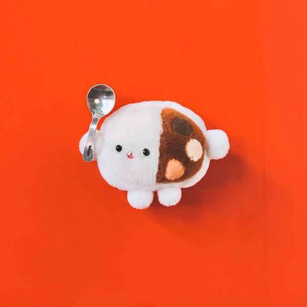 見れば本物のカレーが食べたくなる！ 手作りぬいぐるみのカレーライス