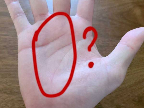 手相に運命線がない！これって仕事運がないの？　途切れていたり島がある場合は？