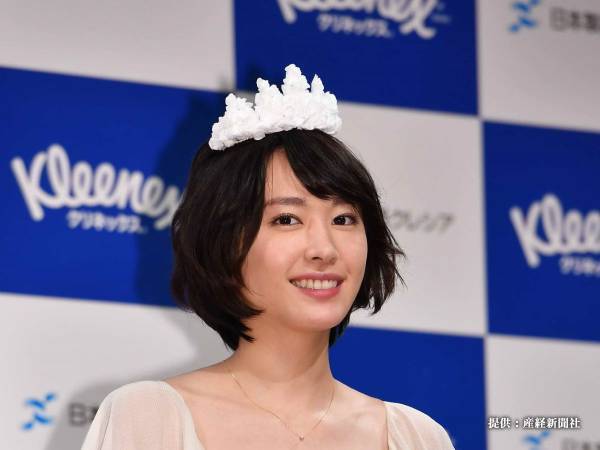 新垣結衣？永野芽郁？「どっちにするの」な横顔写真が神レベル！　「見ておかないと後悔しそう」