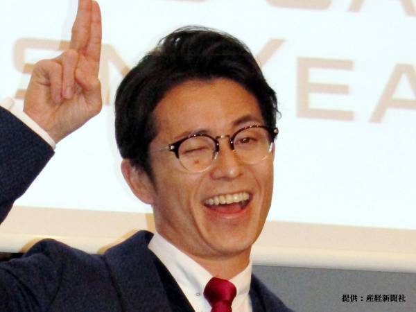 高級車を購入した藤森慎吾　車に乗り込むスタッフにかけた言葉に、称賛の嵐！