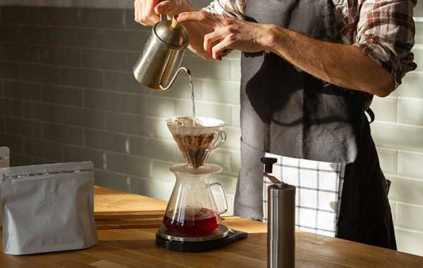 カフェオレとカフェラテでこんなに違う！　ベースのコーヒーや牛乳の分量