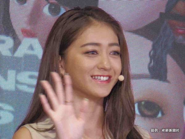 みちょぱの舌出し写真に有吉のツッコミがキレッキレ過ぎる　「せっかく色っぽいのに…」