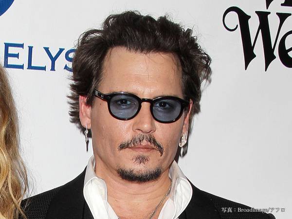 ジョニー・デップの若い頃を出演映画で振り返る　美人と話題の娘も女優として活躍中