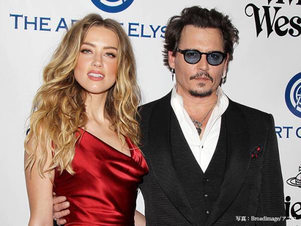 ジョニー・デップの若い頃を出演映画で振り返る　美人と話題の娘も女優として活躍中