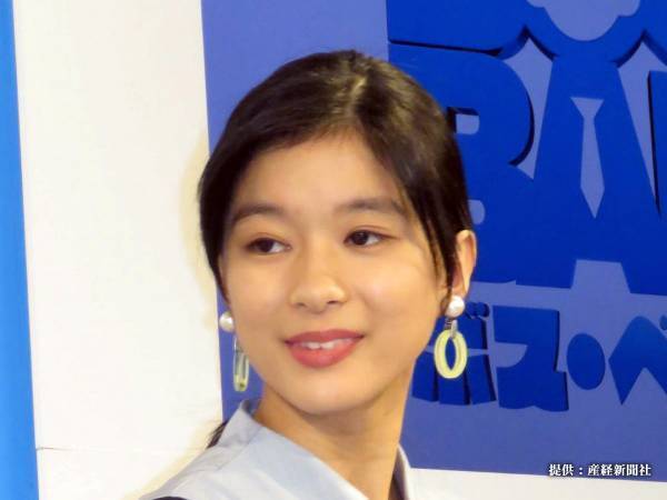 芳根京子が子供時代の写真を投稿！　「もうこの時点でレベルが違う」