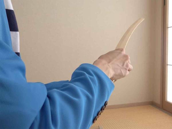 ダンボールで『鬼滅の刃』竈門炭治郎の日輪刀を打つ！その完成度の高さに「凄すぎ」と感動の声